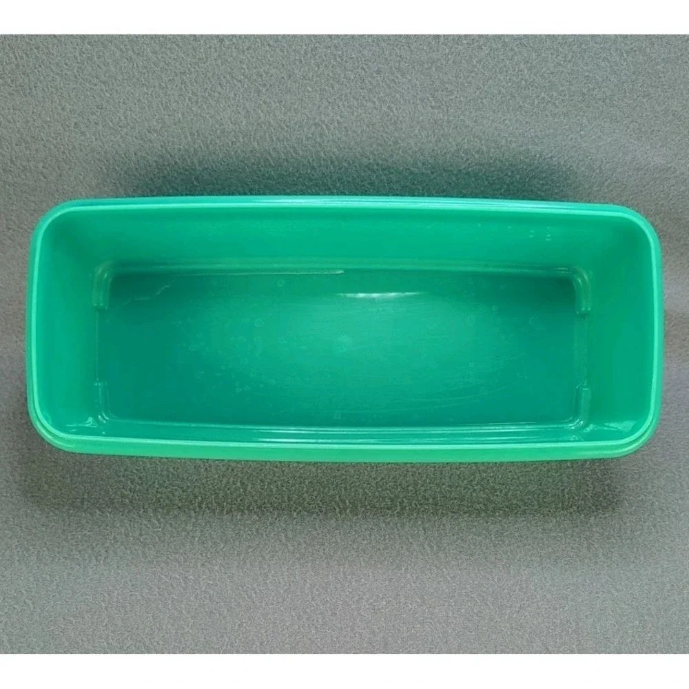 Vintage Tupperware Celery Keeper Container Turquoise w Lid Insert Crisper Tray